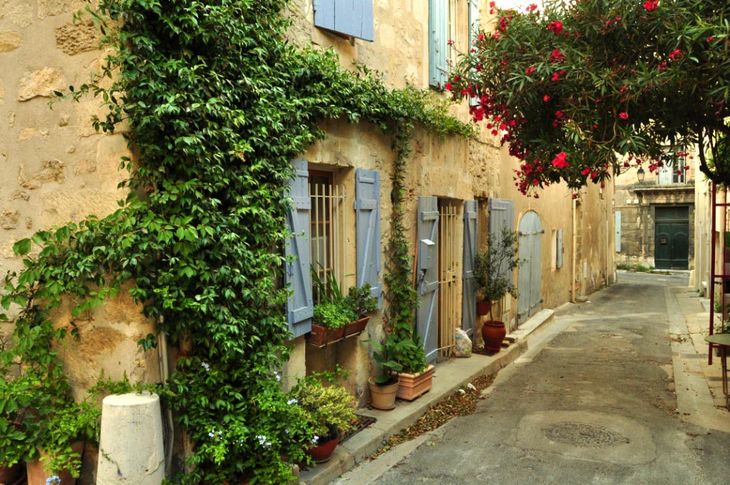 Arles